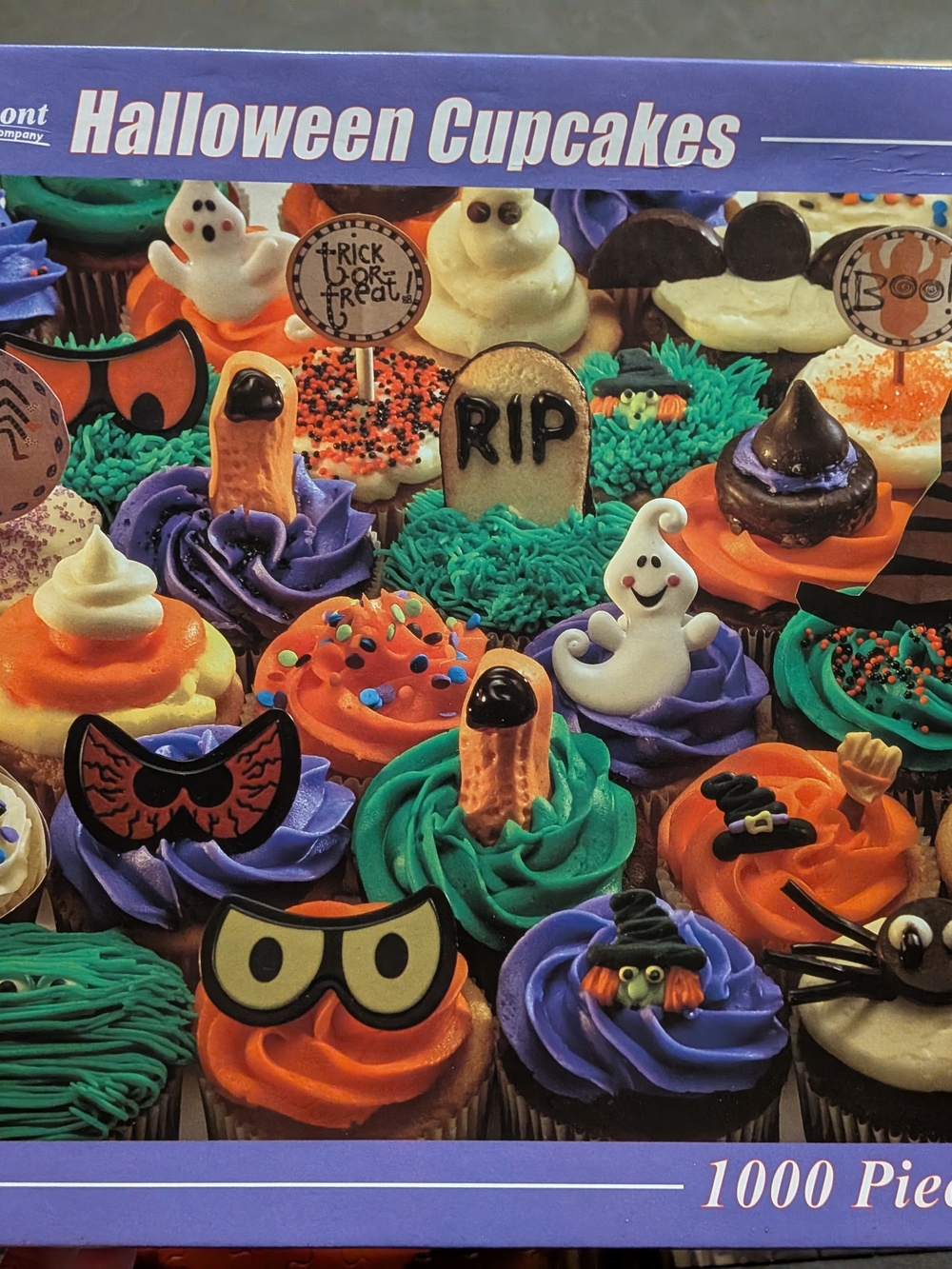 Complete Vermont Christmas Company 1000 Piece Halloween Cupcakes Jigsaw Puzzle